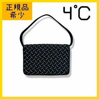 ヨンドシー(4℃)の4°C  キャンバス　ポーチ　ブラック　レディース(ポーチ)