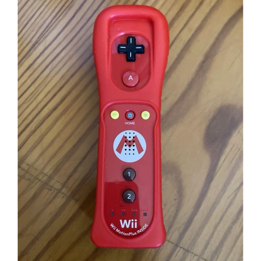 Wii(ウィー)のWII リモコンプラス　マリオ エンタメ/ホビーのゲームソフト/ゲーム機本体(家庭用ゲーム機本体)の商品写真