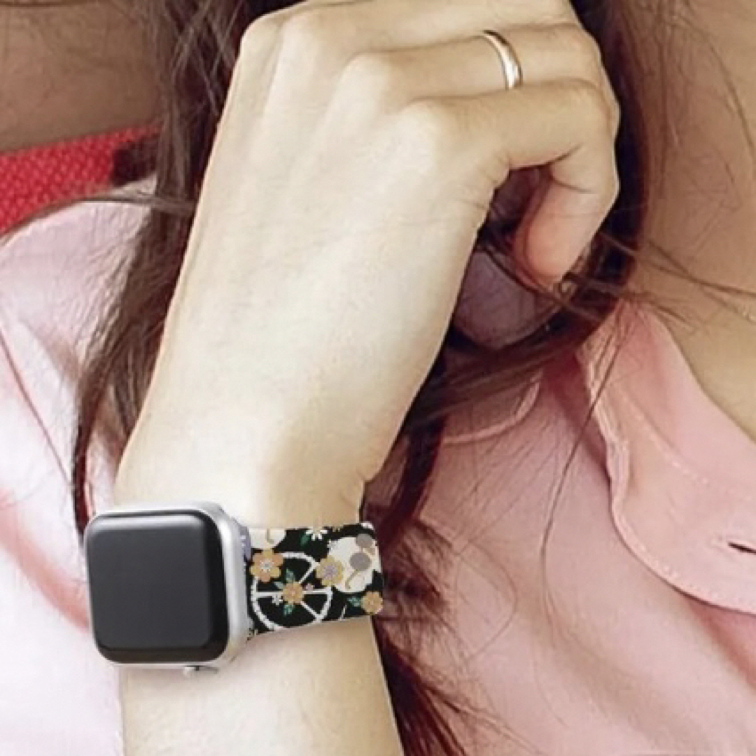 Apple Watch(アップルウォッチ)のApple Watch バンド　骸骨柄 スマホ/家電/カメラのスマホアクセサリー(その他)の商品写真