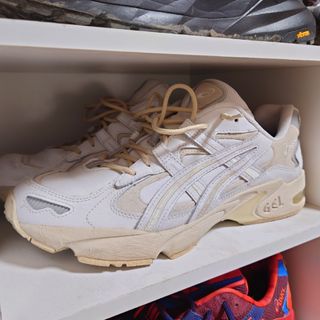 アシックス（ホワイト/白色系）の通販 6,000点以上 | asicsを