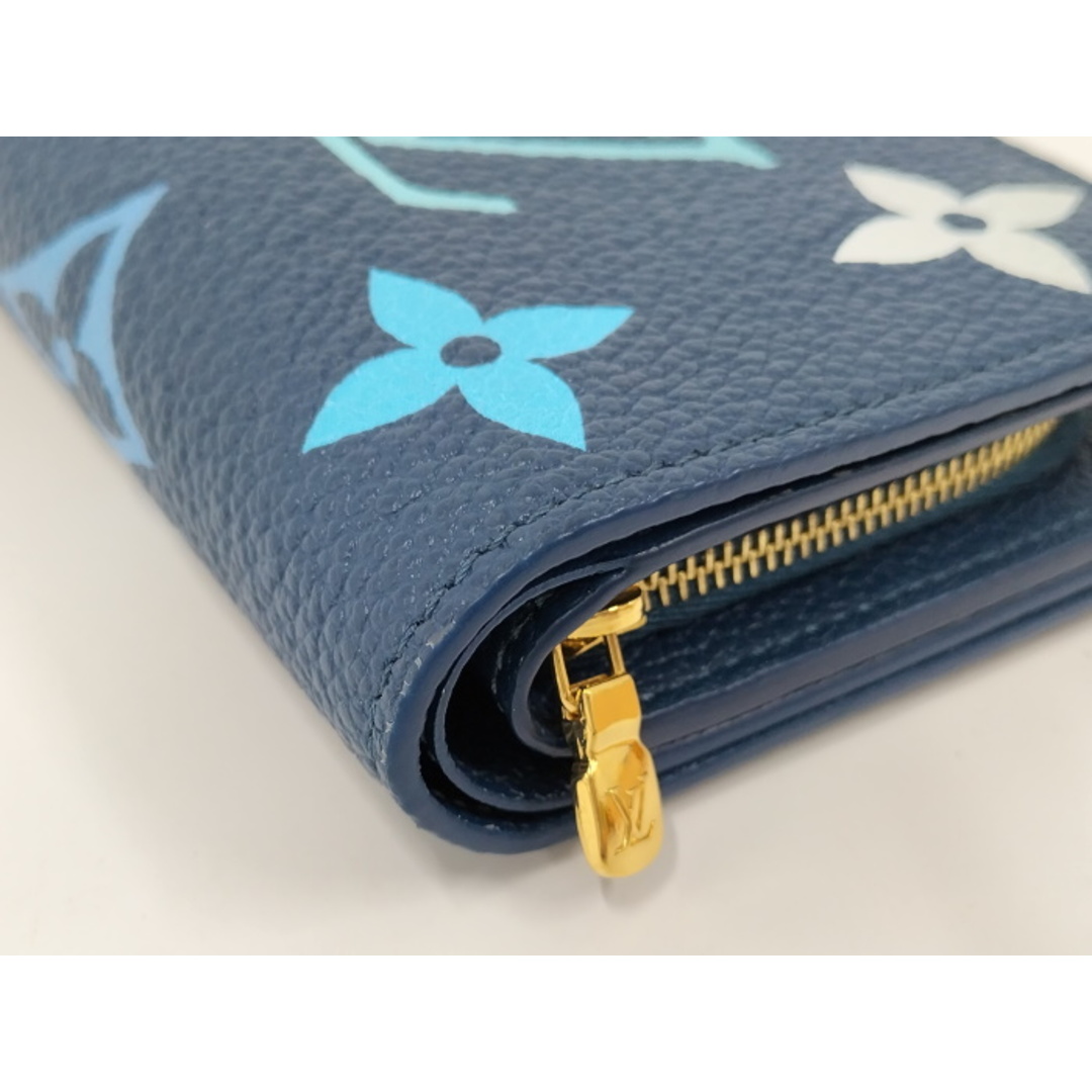 LOUIS VUITTON(ルイヴィトン)のLOUIS VUITTON ポルトフォイユ クレア 二つ折り 財布 モノグラム レディースのファッション小物(財布)の商品写真