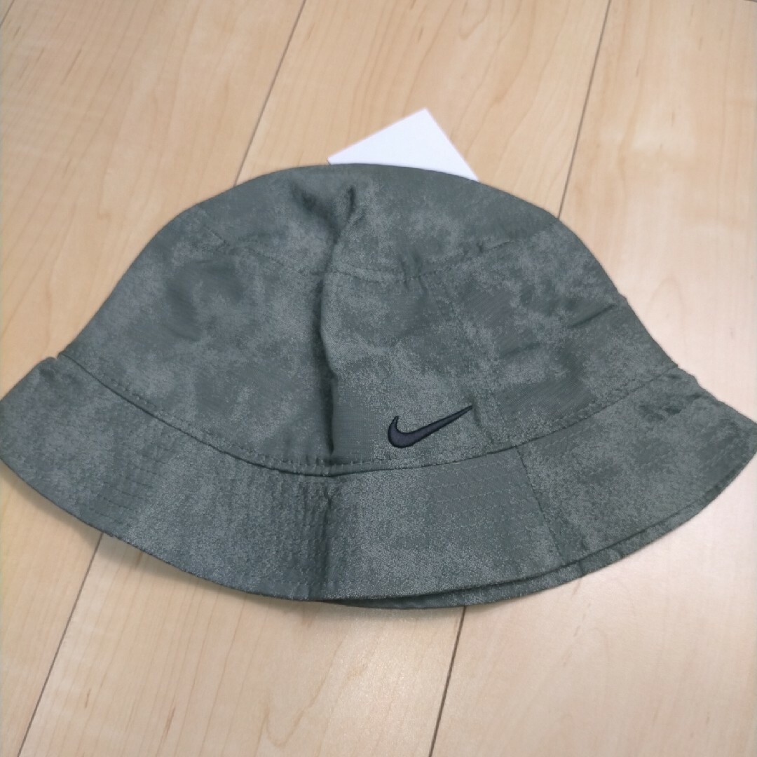 NIKE(ナイキ)のナイキ ハット S/M バケットハット NIKE 帽子 レディースの帽子(ハット)の商品写真