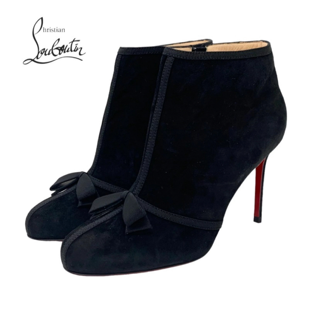 Christian Louboutin(クリスチャンルブタン)のChristian Louboutin ARNOEUD ブラック　ショートブーツ レディースの靴/シューズ(ブーツ)の商品写真