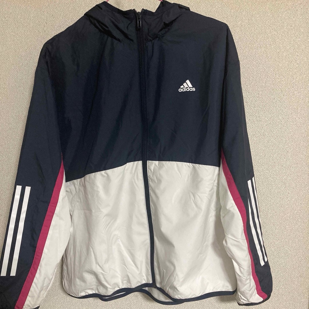 adidas(アディダス)のadidasウインドブレーカー裏微起毛L 美品 レディースのジャケット/アウター(ナイロンジャケット)の商品写真