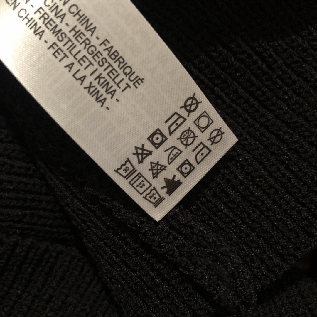 ZARA(ザラ)のZARA black tops レディースのトップス(カットソー(長袖/七分))の商品写真