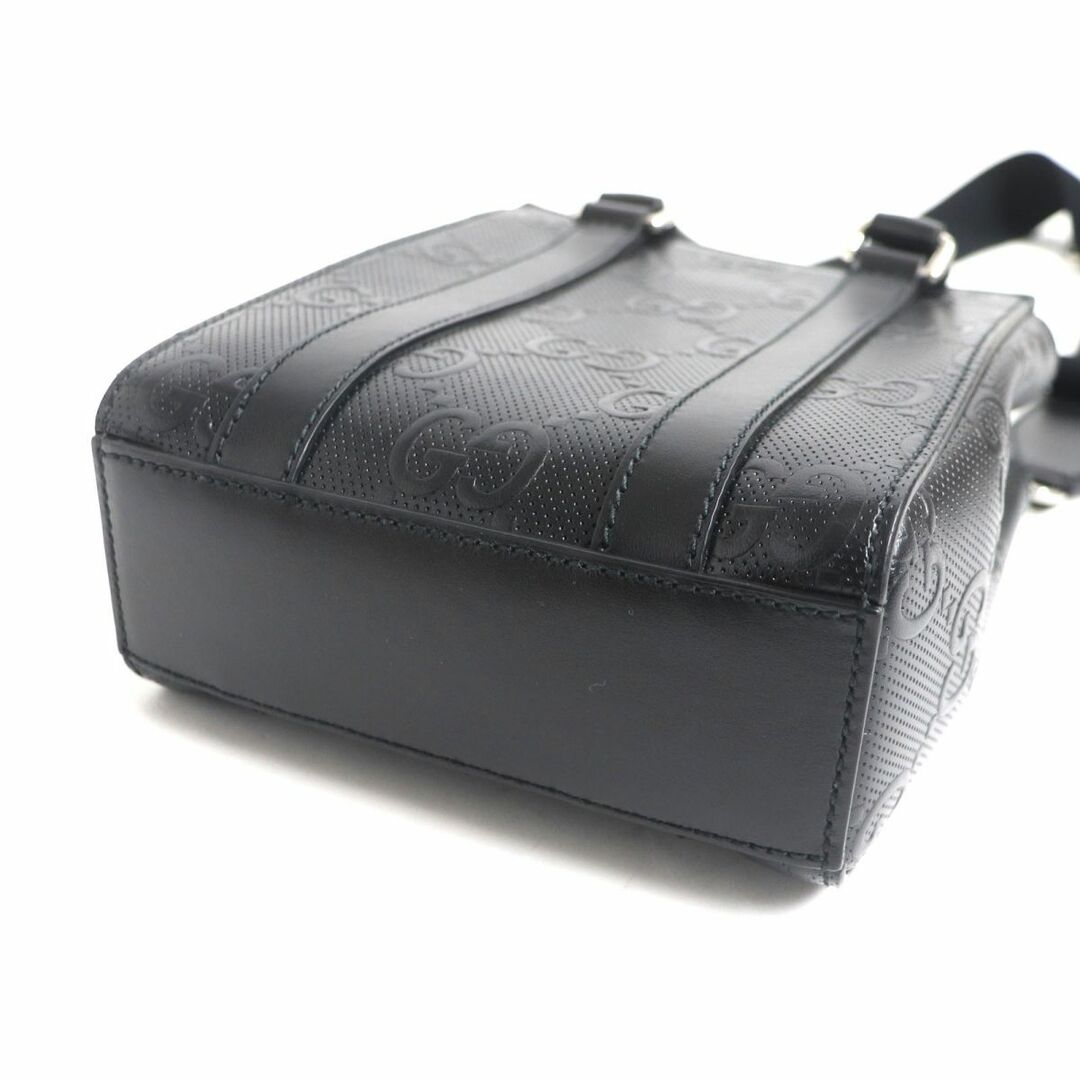 GUCCI - 美品▽GUCCI グッチ 696010 GGエンボス 2WAY レザー GUCCI - 美品▽GUCCI グッチ 696010 GGエンボス 2WAY レザー