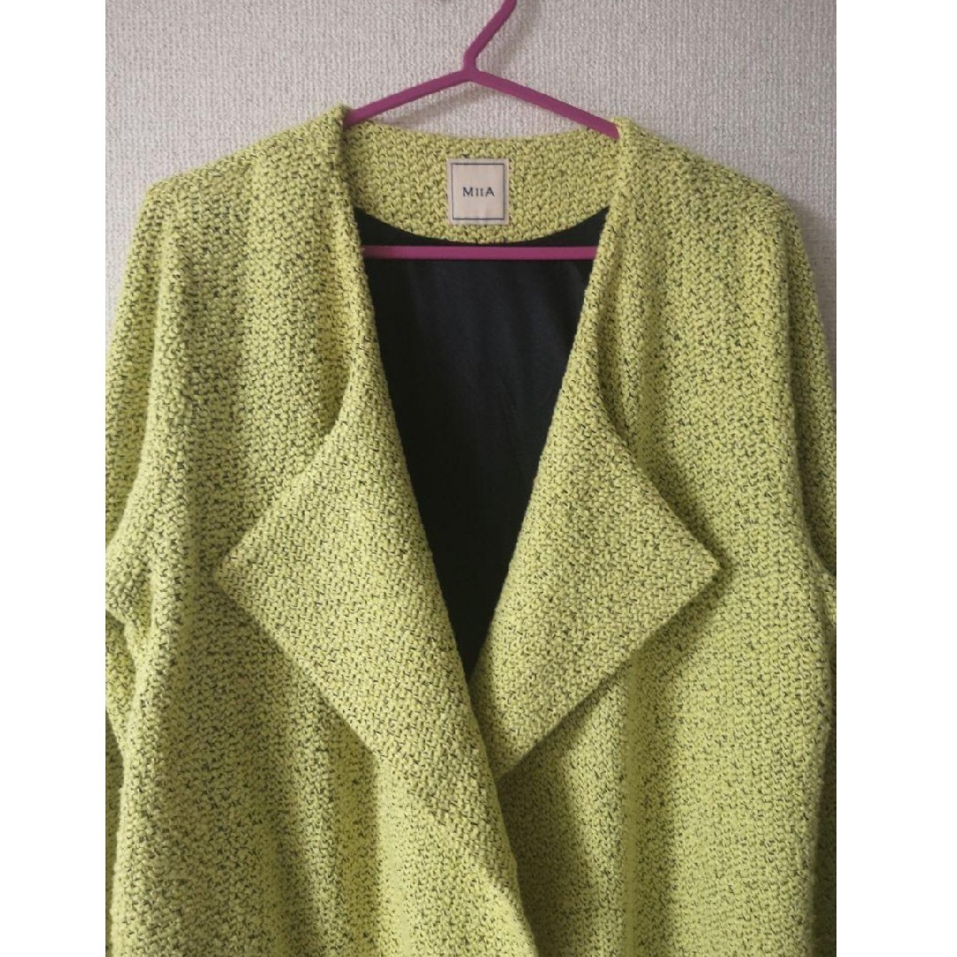 MIIA(ミーア)の美品 MIIA 春 ツイード 風 ニット ジャケット アウター イェロー 黄色 レディースのジャケット/アウター(ノーカラージャケット)の商品写真
