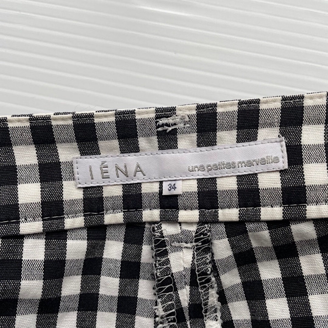 IENA(イエナ)の美品　IENA イエナ　クロップドパンツ　白　黒　34 レディースのパンツ(クロップドパンツ)の商品写真