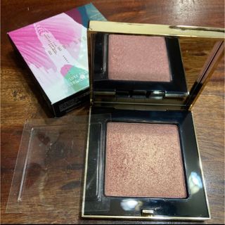 ボビイブラウン(BOBBI BROWN)の〈美品〉ボビイブラウン ハイライト フォイルドペタル(フェイスカラー)