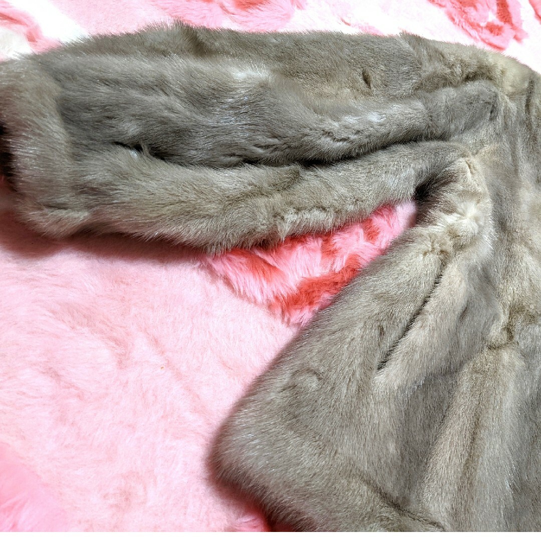 sagafurs(サガファーズ)のSAGA FURS♥ミンク❤毛皮❤ゴージャス♥コート レディースのジャケット/アウター(毛皮/ファーコート)の商品写真