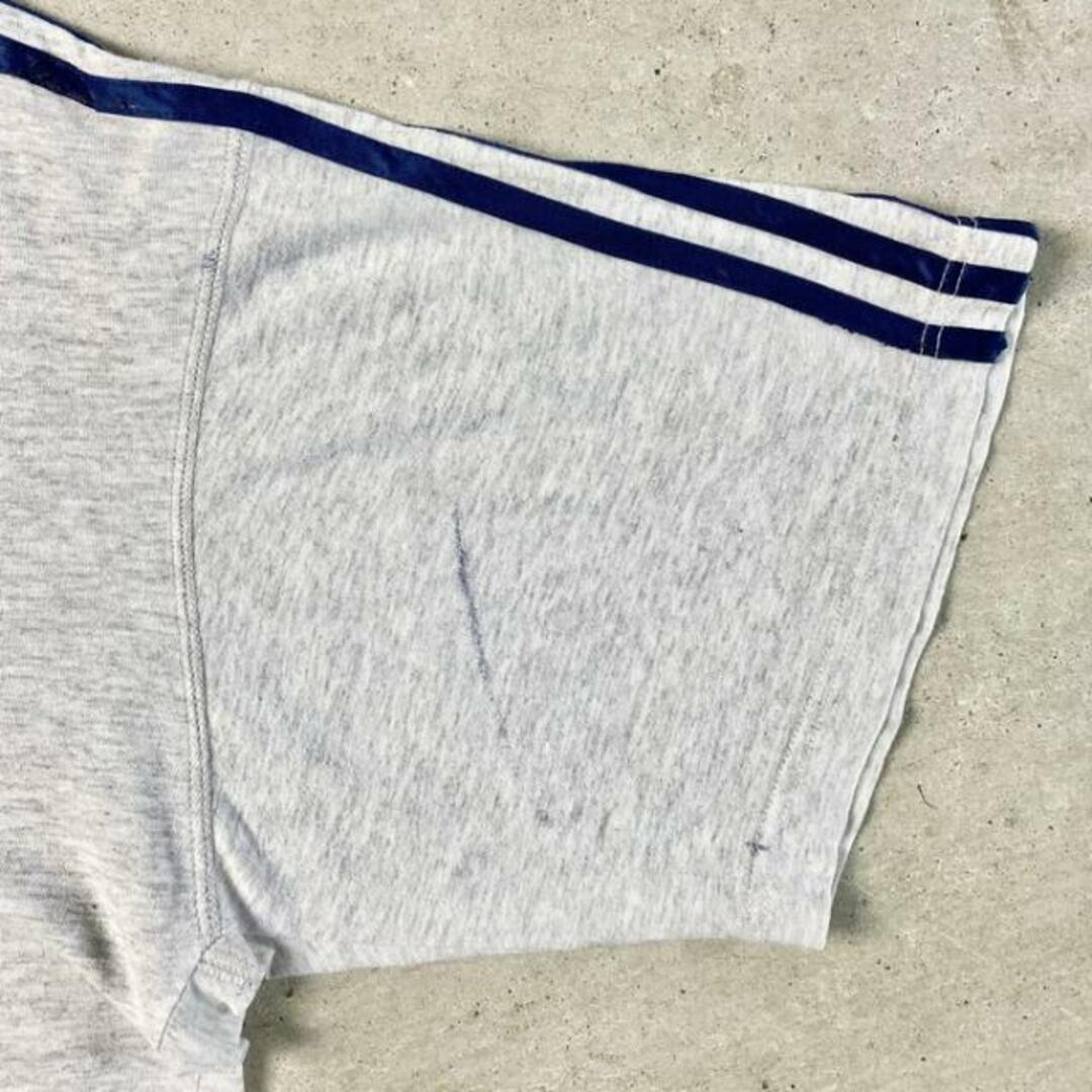 adidas(アディダス)の00年代 "JUNK" adidas アディダス パフォーマンスロゴ Vネック 3ストライプ Tシャツ メンズL-XL相当 メンズのトップス(Tシャツ/カットソー(半袖/袖なし))の商品写真