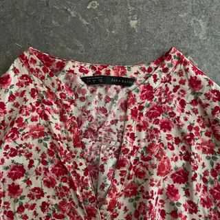 ザラ(ZARA)のZARA ザラ BASIC ベーシック 花柄 ブラウス シャツ トップス(シャツ/ブラウス(長袖/七分))