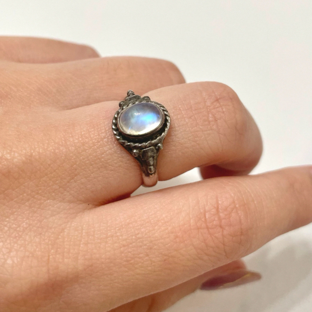 ムーンストーン 宝石 天然石 指輪 アンティークの通販 by ムーンストーン 宝石 天然石 指輪 アンティークの通販 by