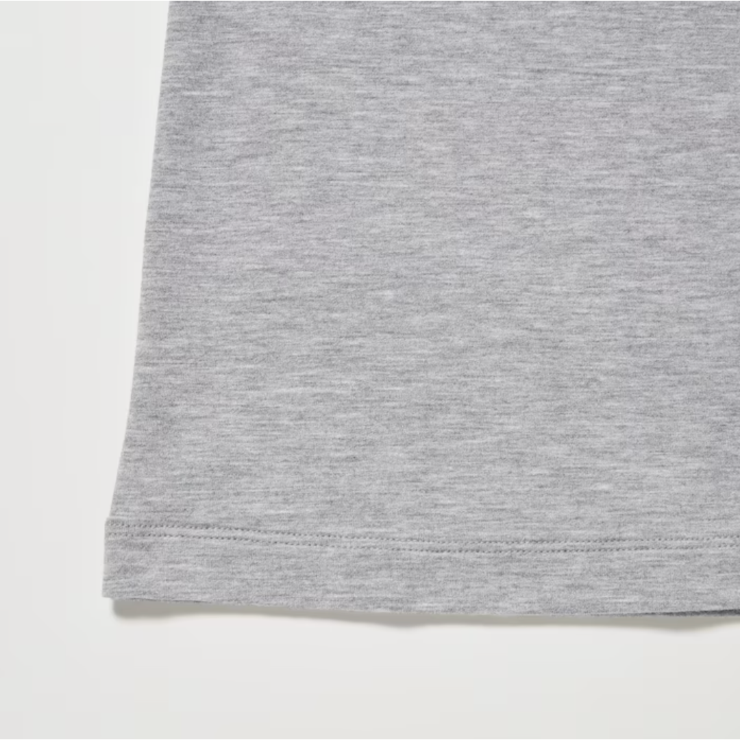UNIQLO(ユニクロ)のヒートテック コットン 極暖 クルーネックT　XXL 3L　黒ブラック　ユニクロ レディースのトップス(Tシャツ(長袖/七分))の商品写真