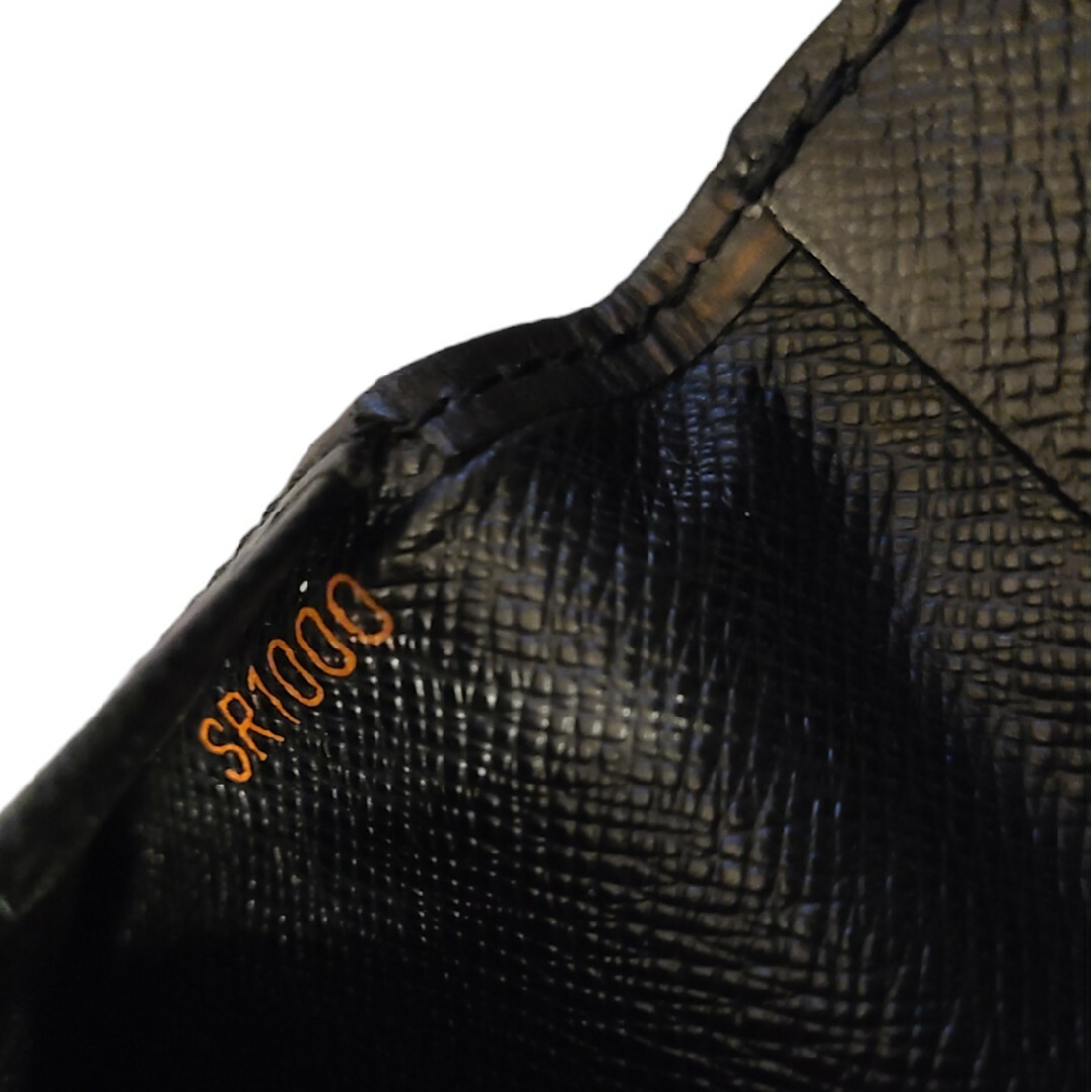 LOUIS VUITTON - LOUIS VUITTON ルイヴィトンエピ長財布 カード LOUIS VUITTON - LOUIS VUITTON ルイヴィトンエピ長財布 カード