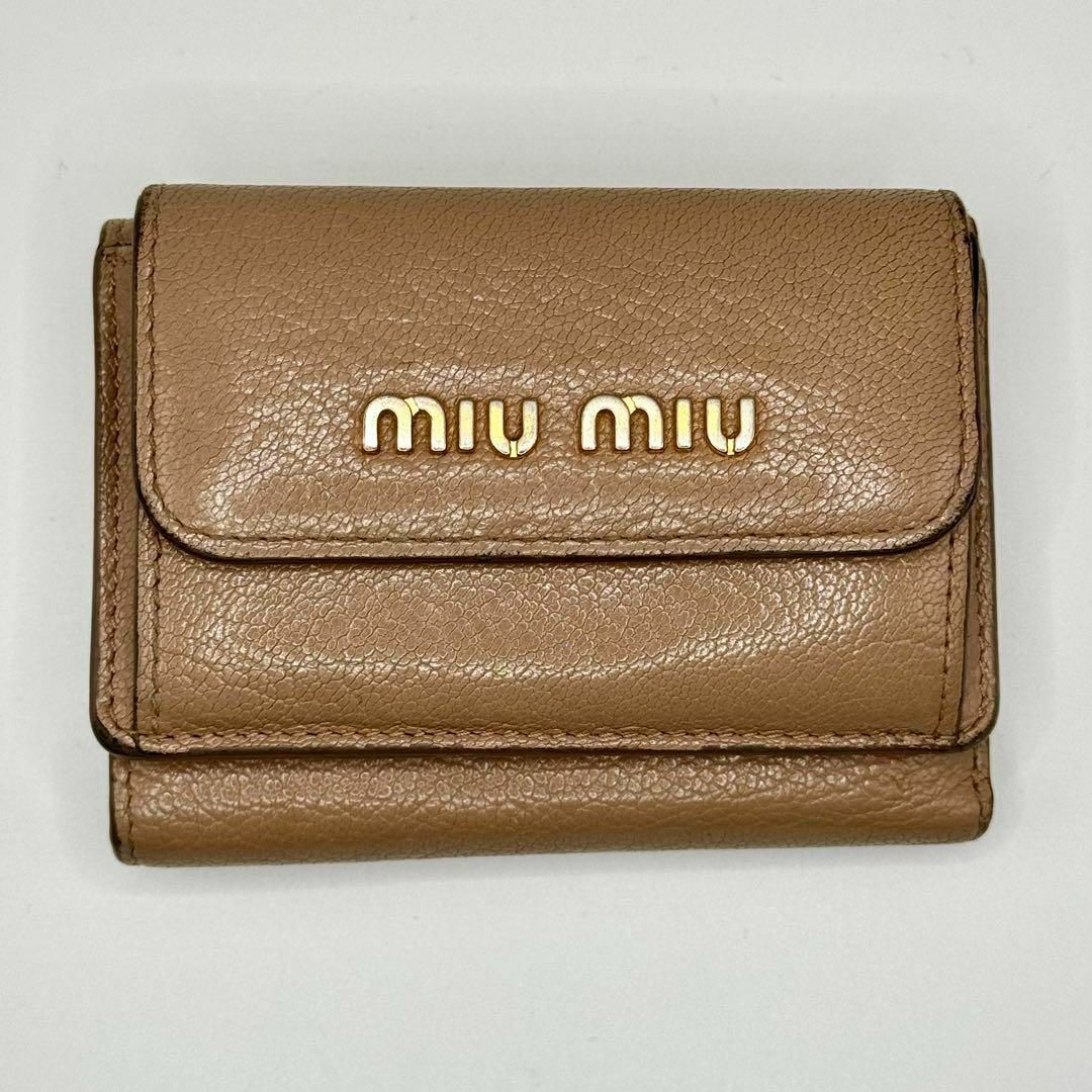 miumiu(ミュウミュウ)の【極美品】MIU MIU ミュウミュウ ミニ 三つ折り財布 マドラス 箱付き レディースのファッション小物(財布)の商品写真