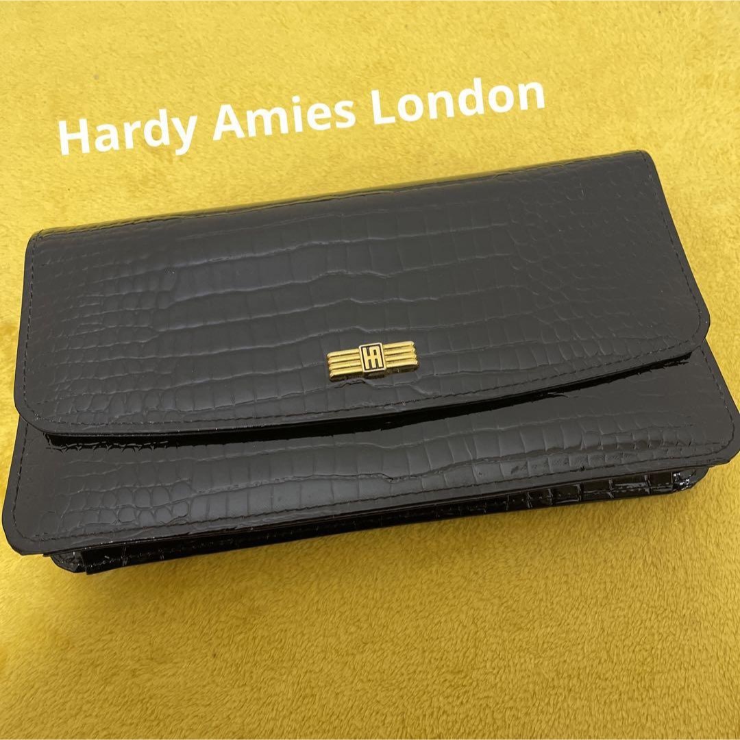 HARDY AMIES(ハーディエイミス)のハーディエイミス クラッチバッグ 黒 クロコ型押し エナメル レディースのバッグ(クラッチバッグ)の商品写真