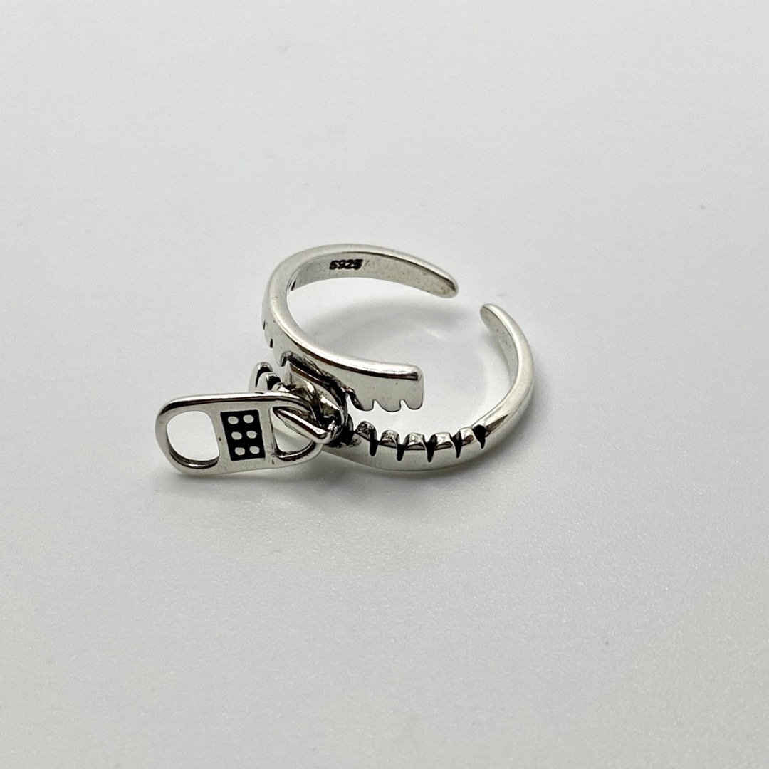 【匿名配送】 チャック ジッパー シルバー リング  指輪 S925 メンズのアクセサリー(リング(指輪))の商品写真