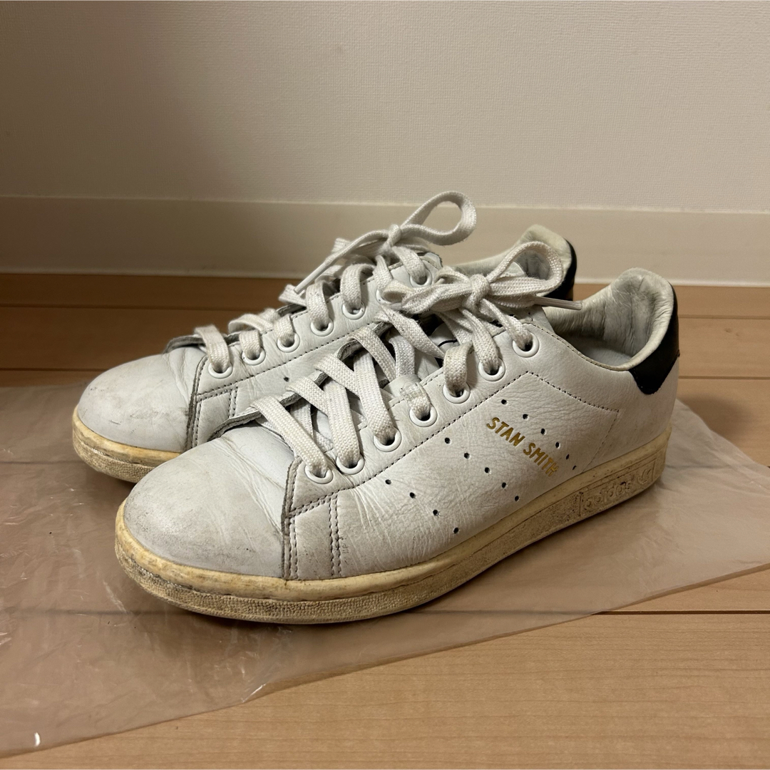 adidas(アディダス)のSTANSMITH 24.5cm メンズの靴/シューズ(スニーカー)の商品写真