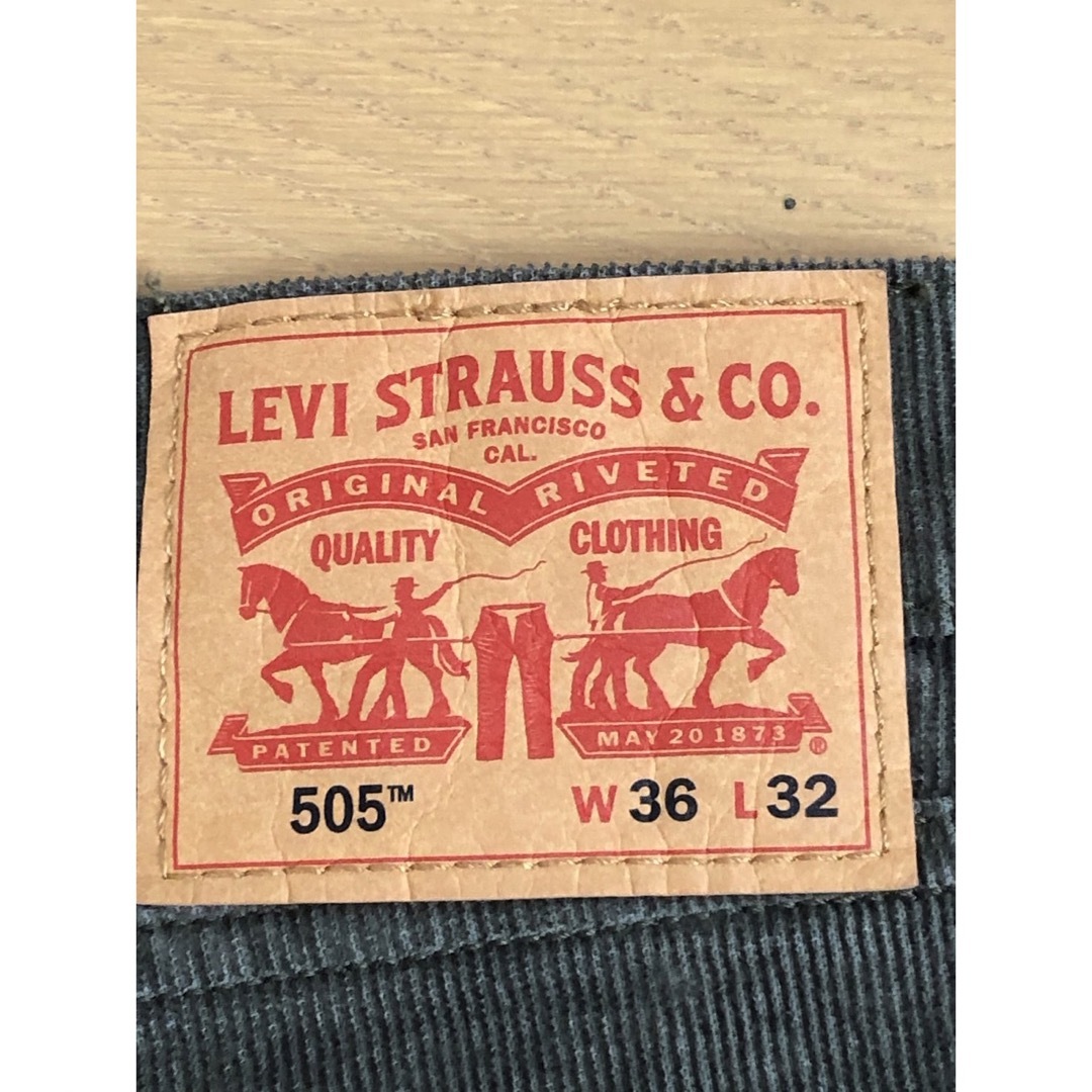 Levi's(リーバイス)のLevi's 505 REGULAR CORDUROY メンズのパンツ(デニム/ジーンズ)の商品写真