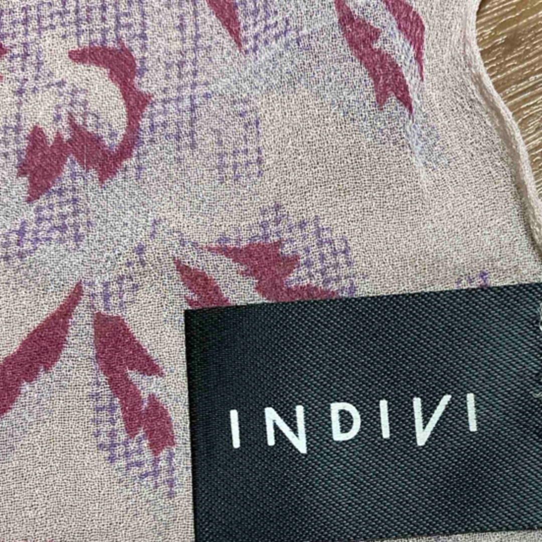 INDIVI(インディヴィ)のINDIVI　スカーフ レディースのファッション小物(バンダナ/スカーフ)の商品写真