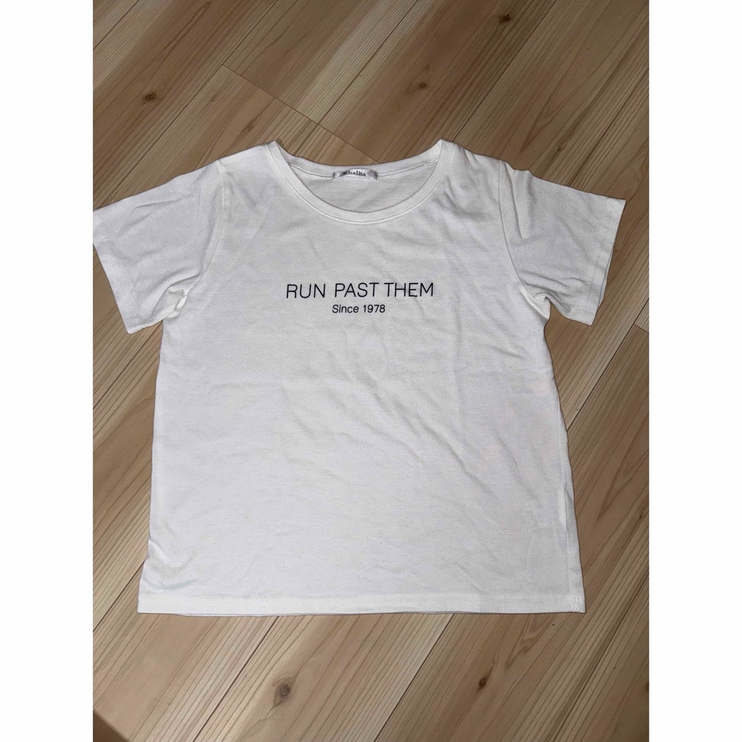 白Tシャツ　レディース レディースのトップス(Tシャツ(半袖/袖なし))の商品写真