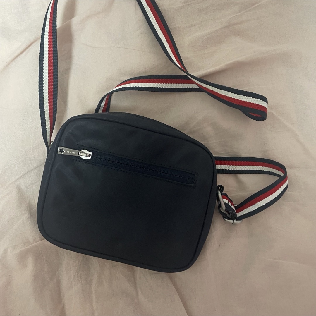 TOMMY HILFIGER(トミーヒルフィガー)のTommy ショルダーバッグ レディースのバッグ(ショルダーバッグ)の商品写真