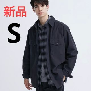 ユニクロ(UNIQLO)の新品　ユニクロ　ジャージーオーバーシャツ（長袖）Sサイズ　ネイビー(テーラードジャケット)