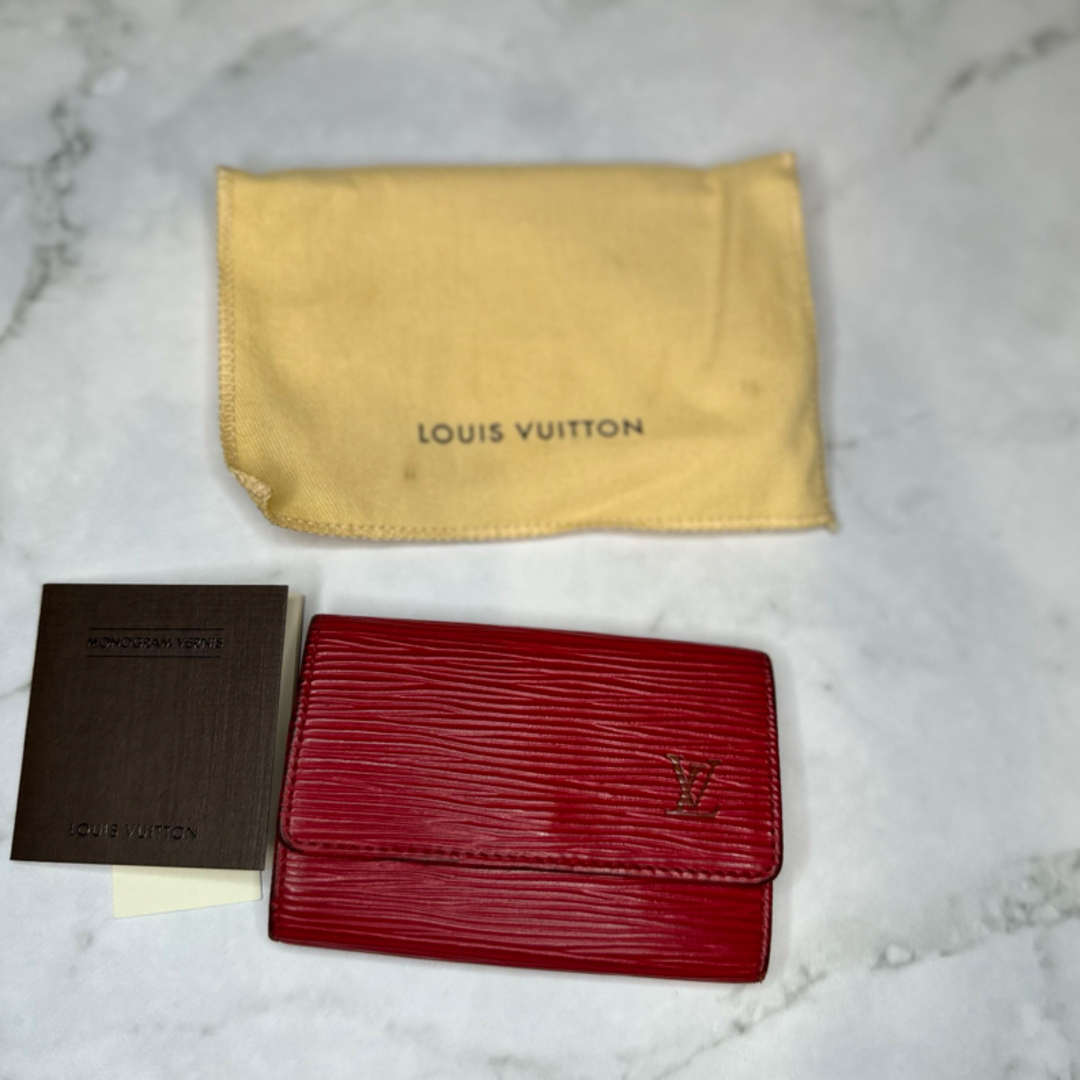 LOUIS VUITTON - ルイヴィトン エピ キーケース 6連 赤 箱付きの LOUIS VUITTON - ルイヴィトン エピ キーケース 6連 赤 箱付きの
