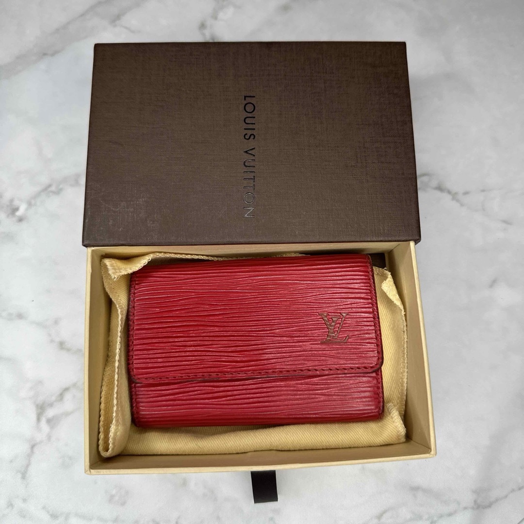 LOUIS VUITTON - ルイヴィトン エピ キーケース 6連 赤 箱付きの LOUIS VUITTON - ルイヴィトン エピ キーケース 6連 赤 箱付きの