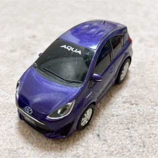 トヨタ(トヨタ)の【非売品】トヨタ　TOYOTA プルバックカー　ミニカー　アクア　AQUA (ミニカー)