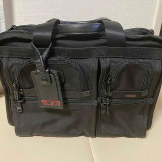 トゥミ(TUMI)の【美品】 TUMI ビジネスバッグ　エクスパンダブル・オーガナイザー　2層式(ビジネスバッグ)