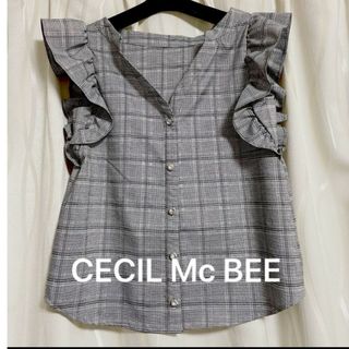 セシルマクビー(CECIL McBEE)の【セシルマクビー】半袖　フリル　袖　シャツ(シャツ/ブラウス(半袖/袖なし))