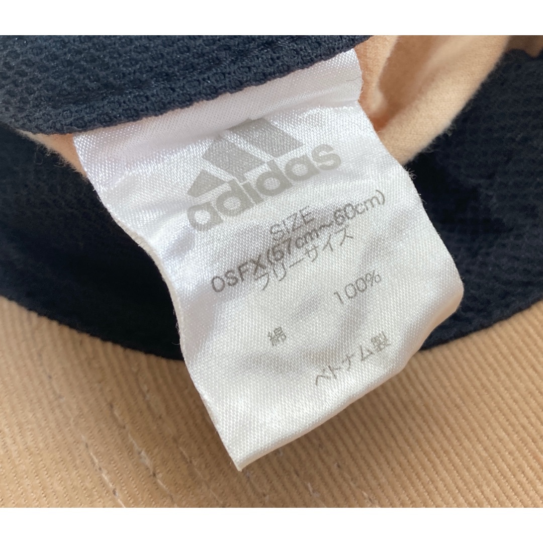 adidas(アディダス)の格安コーデュロイキャップ【adidas／アディダス】ブラウンベージュ色　フリー メンズの帽子(キャップ)の商品写真