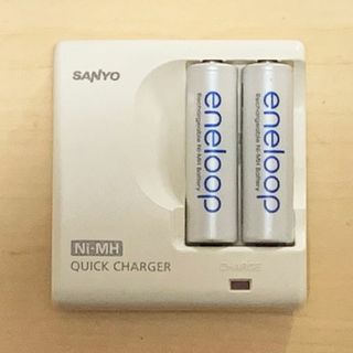 サンヨー(SANYO)の☆eneloop エネループ急速充電器 NC-MDR02 です☆(その他)