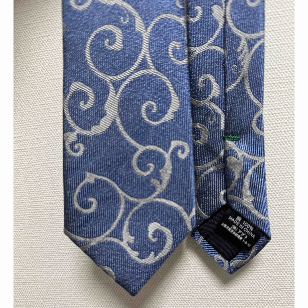 青山(アオヤマ)のネクタイ MODA RITORNO ブルー×シルバー メンズのファッション小物(ネクタイ)の商品写真