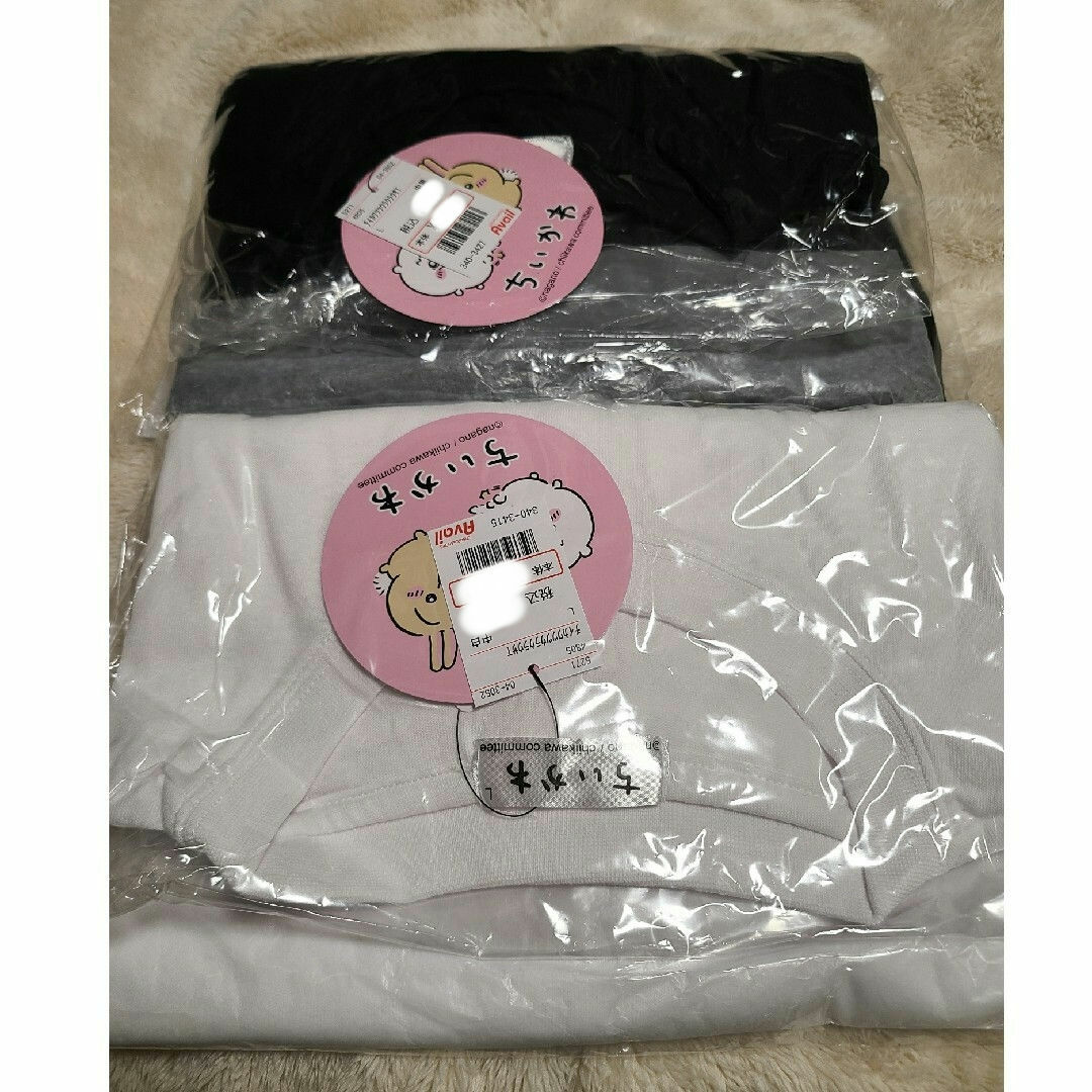 ちいかわ Avail ツツウラウラ Tシャツ Lサイズ 黒 白 セット レディースのトップス(Tシャツ(半袖/袖なし))の商品写真