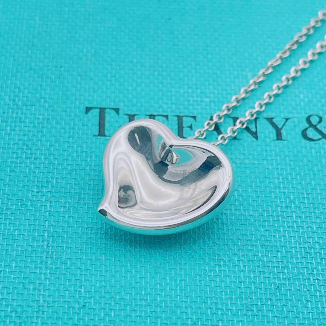 Tiffany & Co.(ティファニー)の【極美品】Tiffany & Co. ネックレス　カーブドハート　シルバー925 レディースのアクセサリー(ネックレス)の商品写真