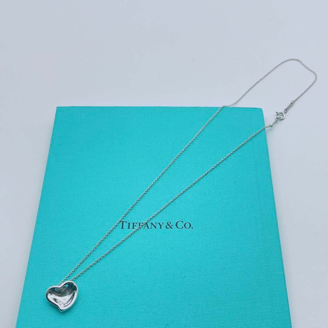 Tiffany & Co.(ティファニー)の【極美品】Tiffany & Co. ネックレス　カーブドハート　シルバー925 レディースのアクセサリー(ネックレス)の商品写真