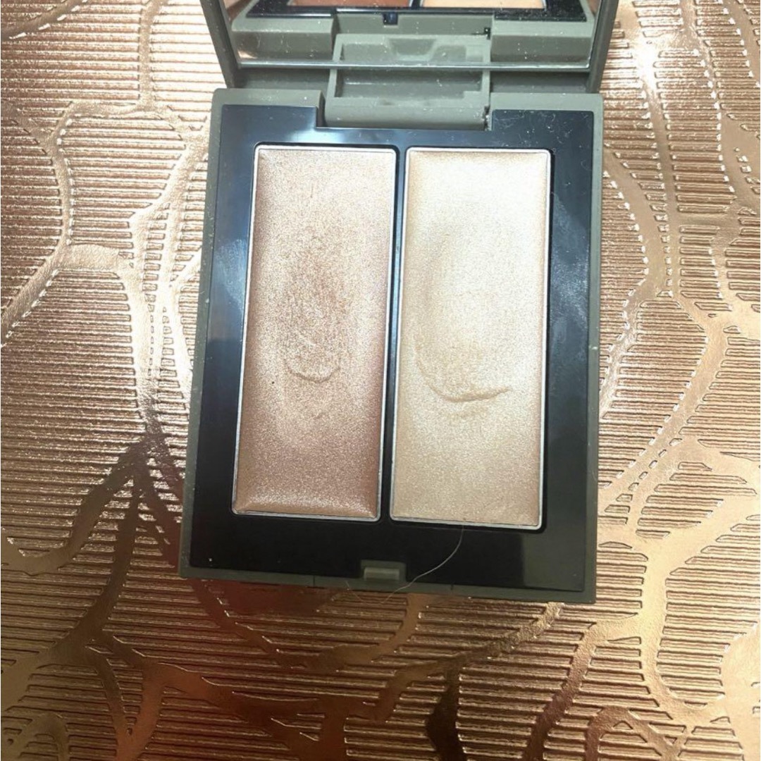 THREE(スリー)のTHREE シマリンググローデュオ　01 コスメ/美容のベースメイク/化粧品(フェイスカラー)の商品写真