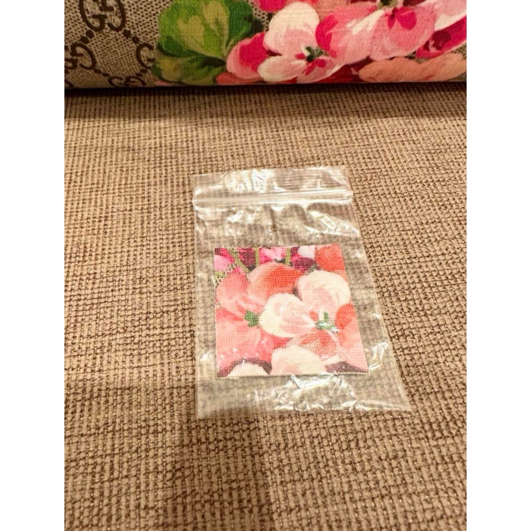 Gucci(グッチ)のGUCCI グッチ ブルームス ボストンバッグ フラワー 花柄 GCロゴ レディースのバッグ(ボストンバッグ)の商品写真