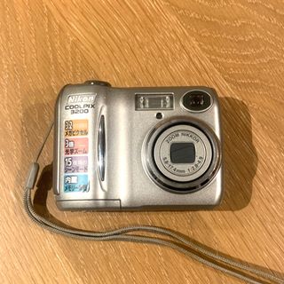 ニコン(Nikon)のNikon COOLPIX 3200(コンパクトデジタルカメラ)