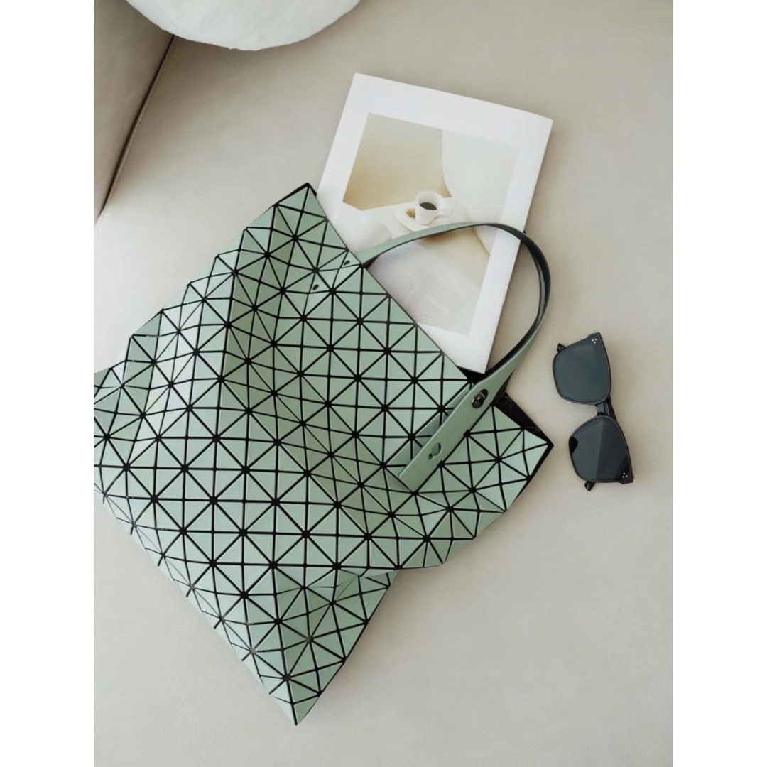 BaoBaoIsseyMiyake(バオバオイッセイミヤケ)のBAO BAO ISSEY MIYAKE 10x10 トートバッグ ハンドバッグ レディースのバッグ(トートバッグ)の商品写真