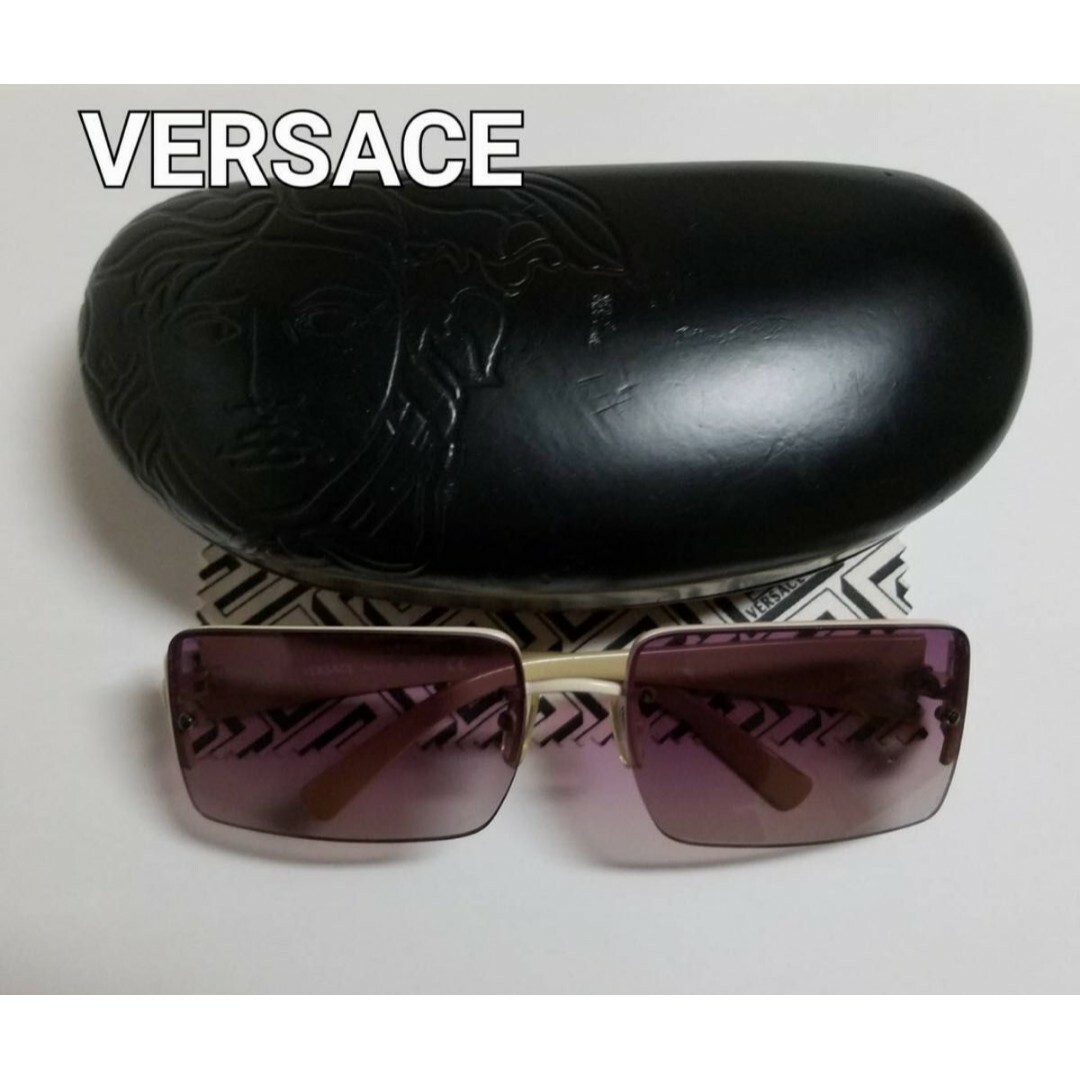 VERSACE(ヴェルサーチ)のVERSACE ヴェルサーチ サングラス メンズのファッション小物(サングラス/メガネ)の商品写真