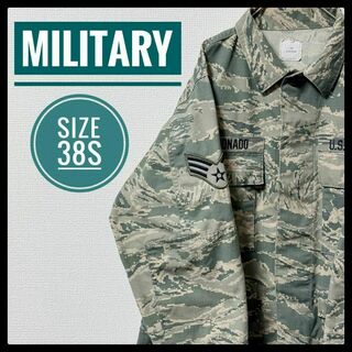 ミリタリー(MILITARY)の90s 古着 US ARMY ミリタリーシャツ 38S 刺繍 ワッペン ゆるだぼ(ミリタリージャケット)