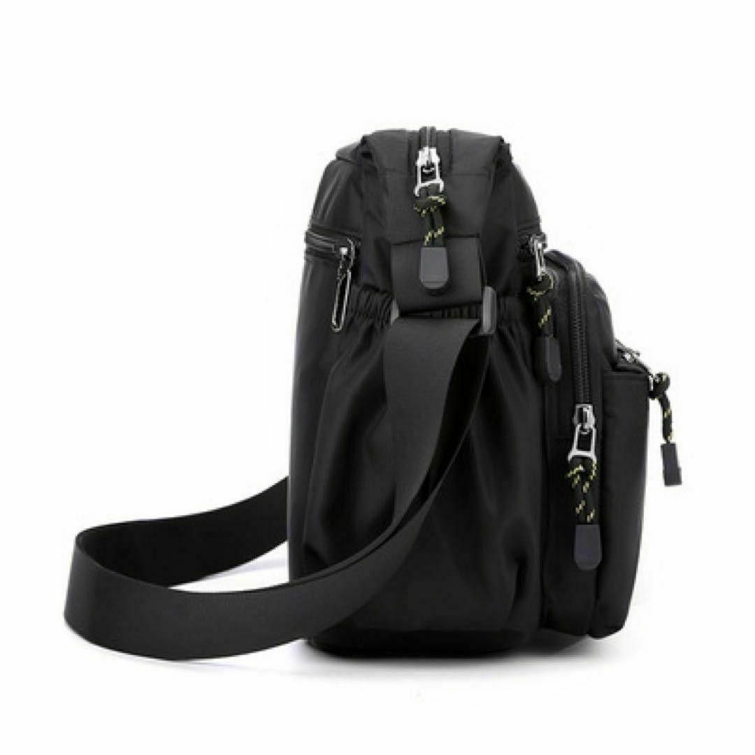 ブラックショルダーバッグメッセンジャーバッグ多収納大容量軽量通勤通学会社員人気A メンズのバッグ(ショルダーバッグ)の商品写真