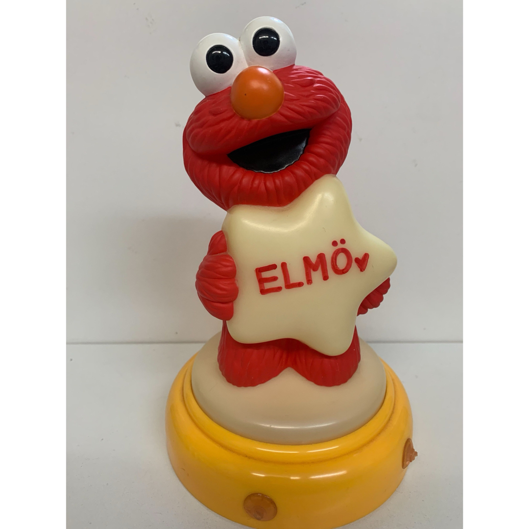 SESAME STREET(セサミストリート)のＥＬＭＯ♡  エルモちゃん　ミニライト ［プッシュ式］【中古品】  電池式 エンタメ/ホビーのおもちゃ/ぬいぐるみ(キャラクターグッズ)の商品写真