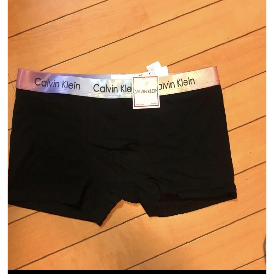 Calvin Klein(カルバンクライン)のCalvin KleinボクサーパンツMサイズ2枚セット メンズのアンダーウェア(ボクサーパンツ)の商品写真