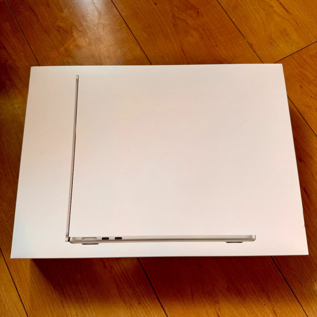 Apple(アップル)のMacBook Air M2チップ メモリ24GB スターライト スマホ/家電/カメラのPC/タブレット(ノートPC)の商品写真