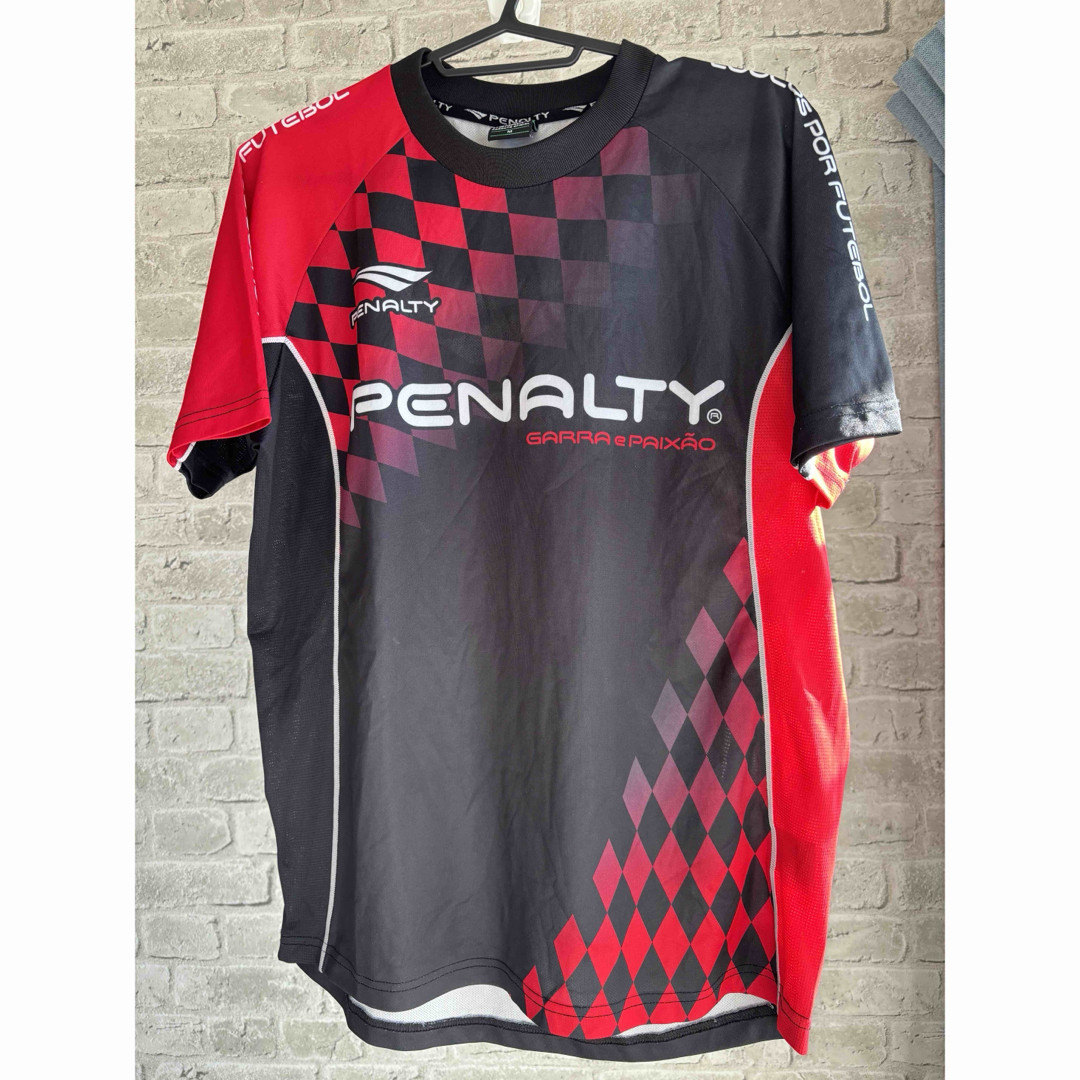 PENALTY(ペナルティ)の【4/21処分】PENALTY トレーニングウェア ３点 スポーツ/アウトドアのサッカー/フットサル(ウェア)の商品写真